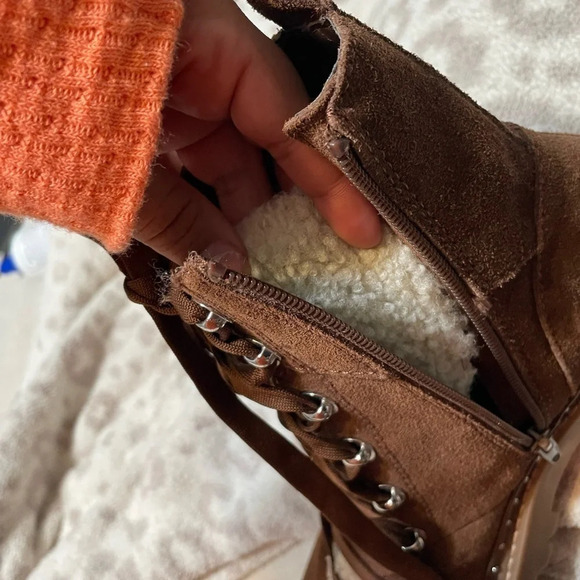 Steve Madden Rainer Lace Front Chunky Boots Suede NEW​​ - Picture 5 of 13